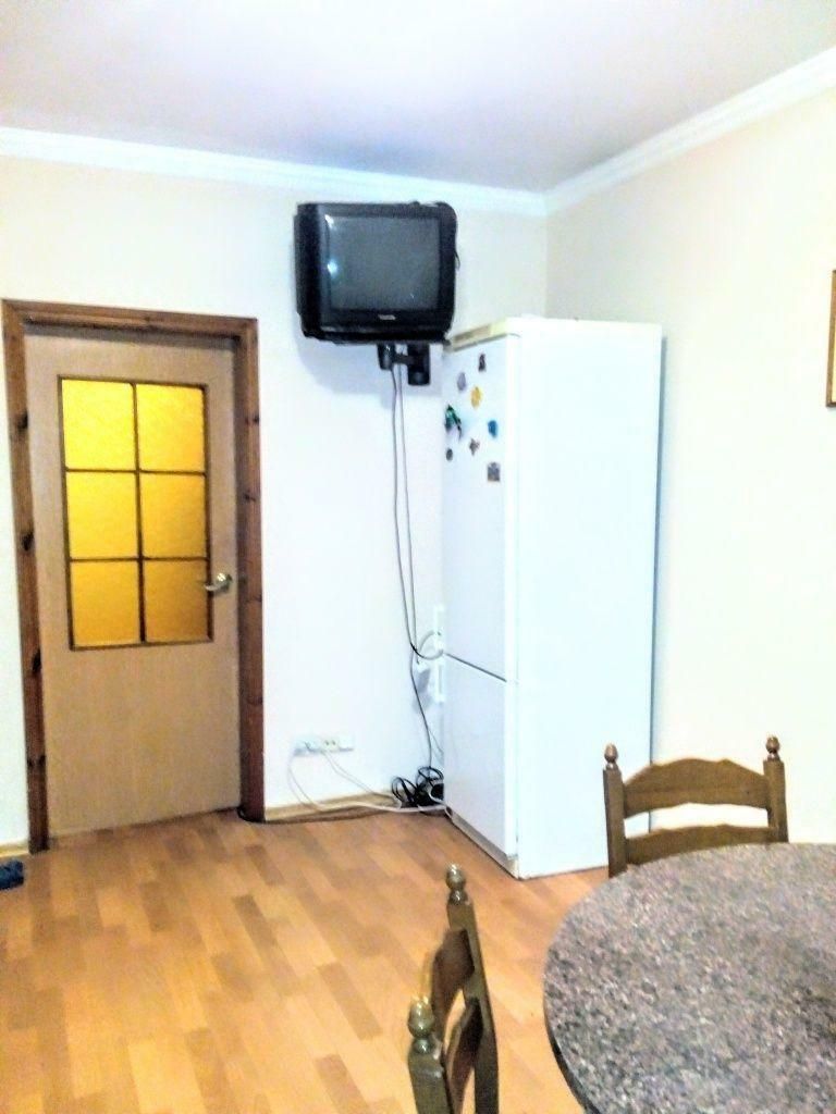 1835178579746253