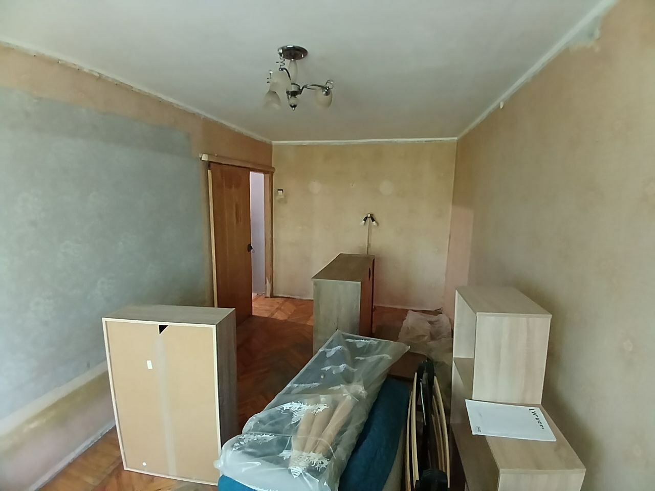 1832090436566257