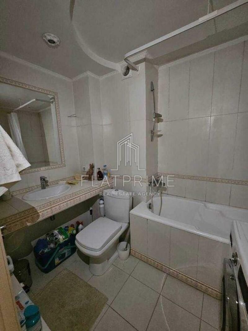 1835179634087257
