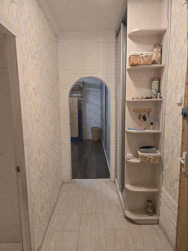 1837613388066257
