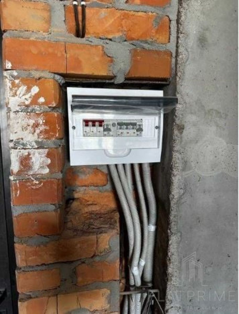 1833359092050026