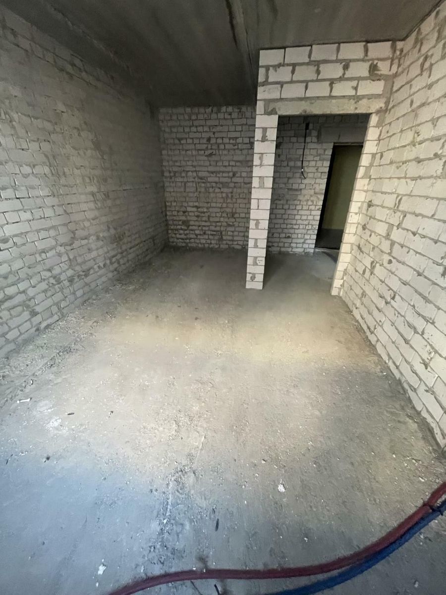 1831455745270260