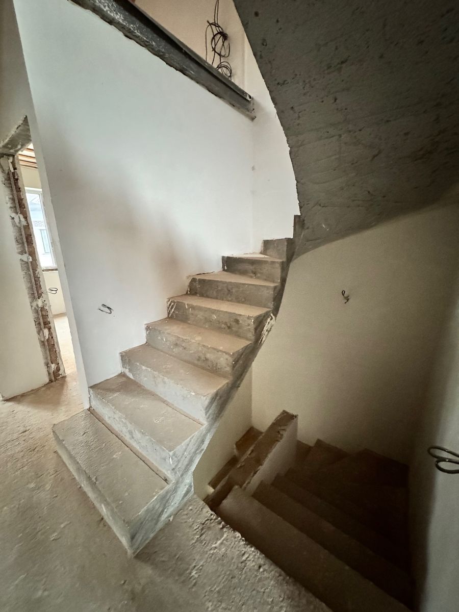 1835823173769261