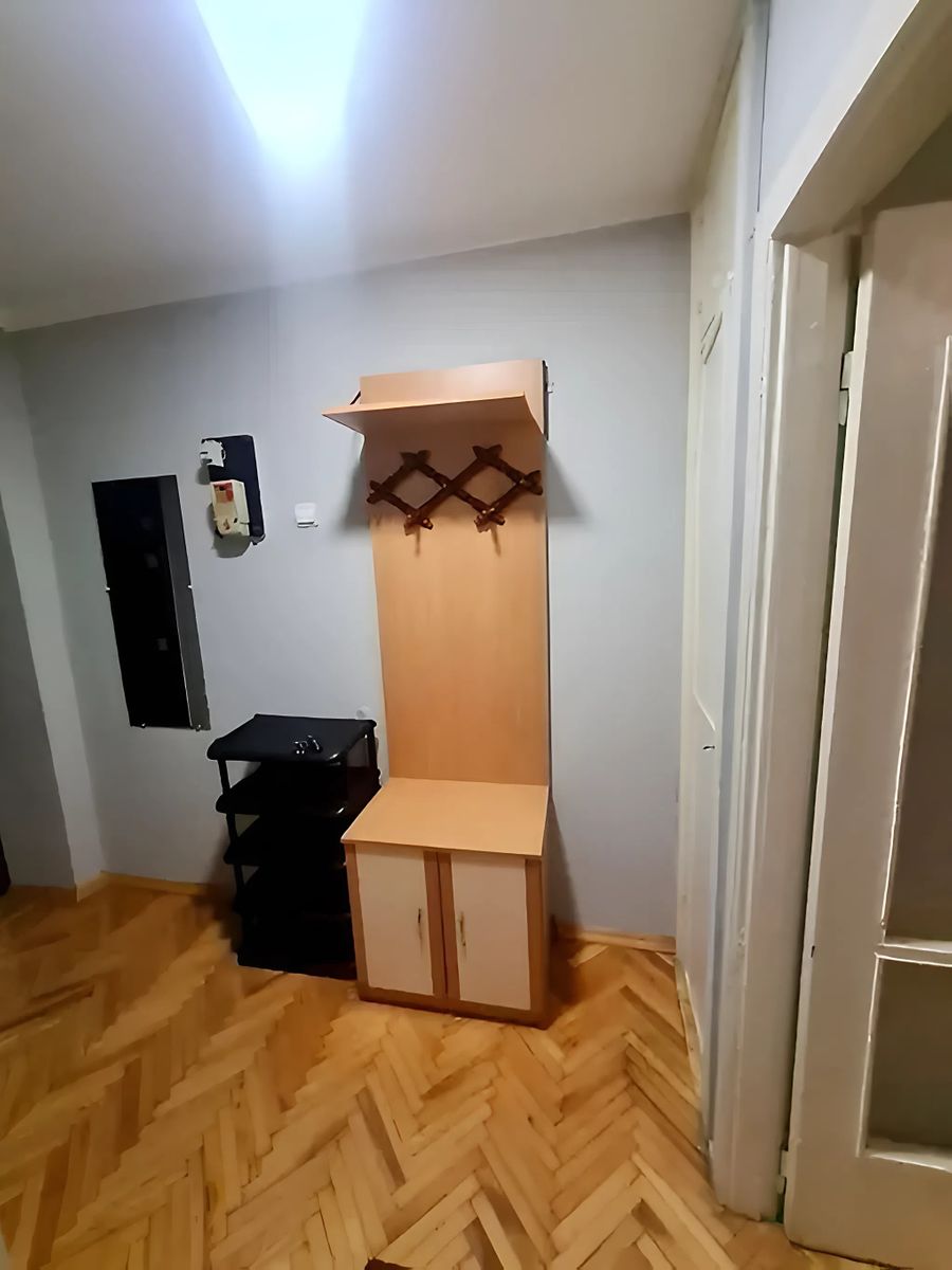 1835728373686263