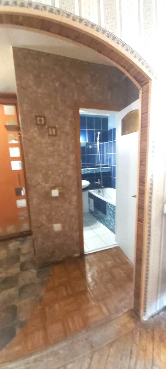 1833983411330265