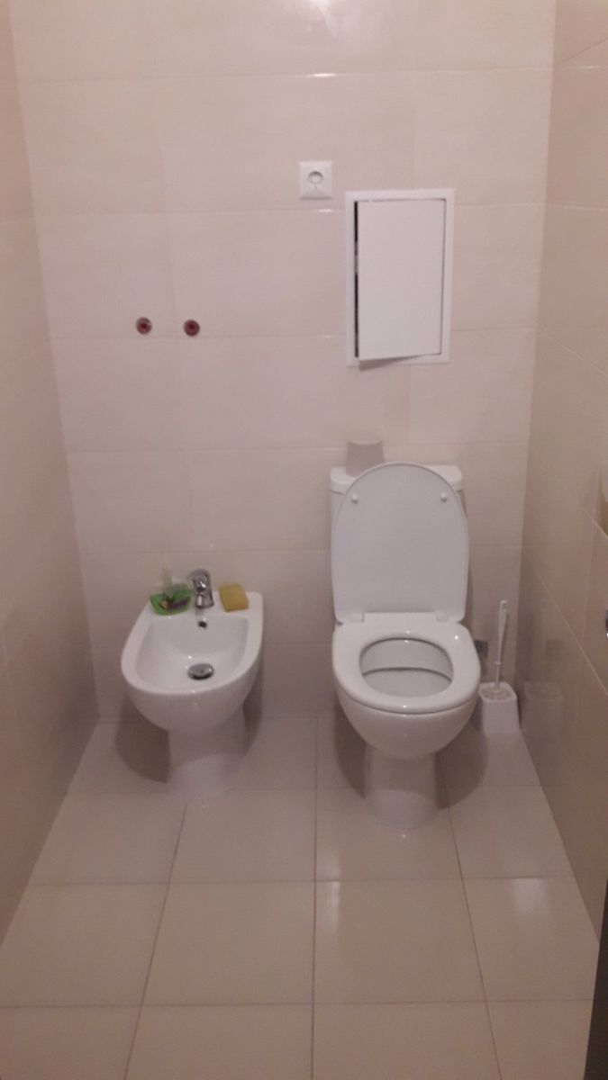 1835915656194265
