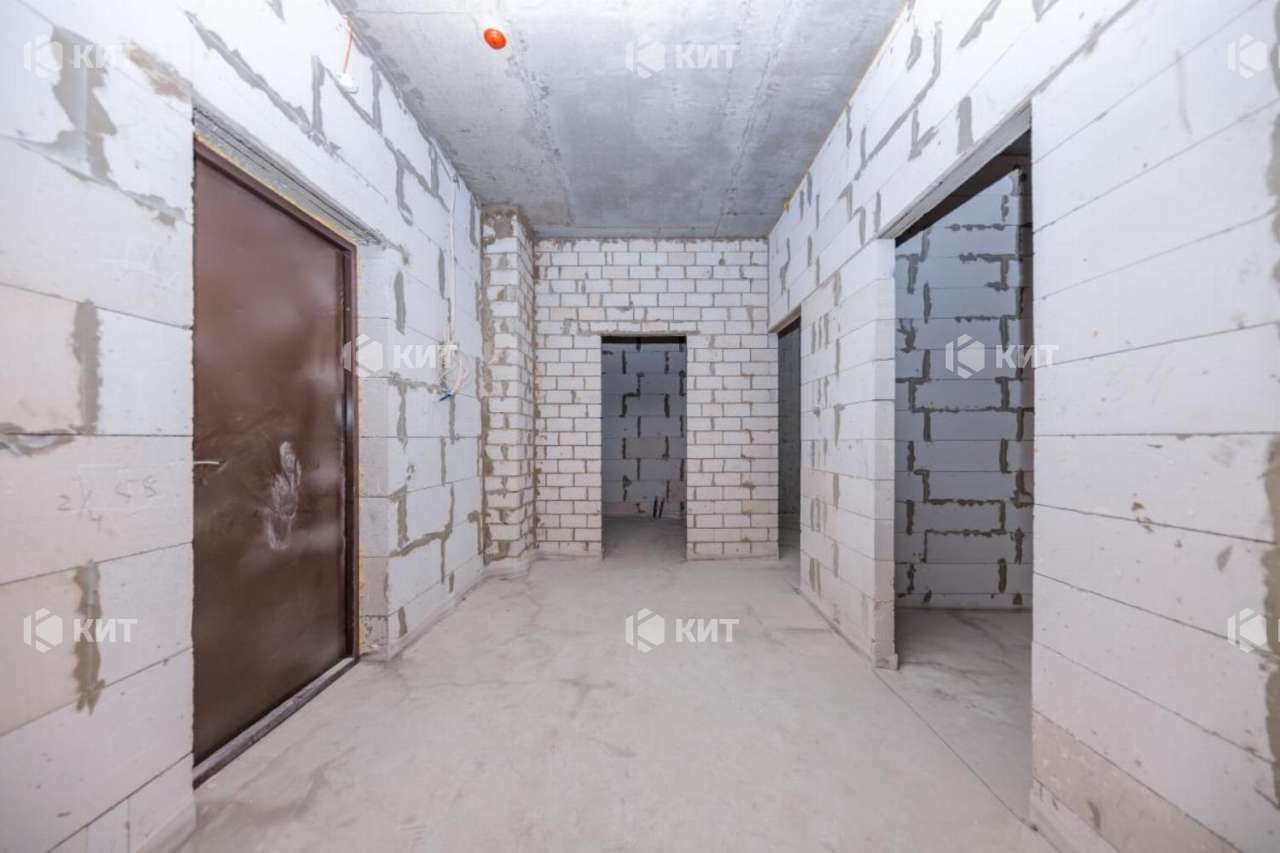 1832723940132266