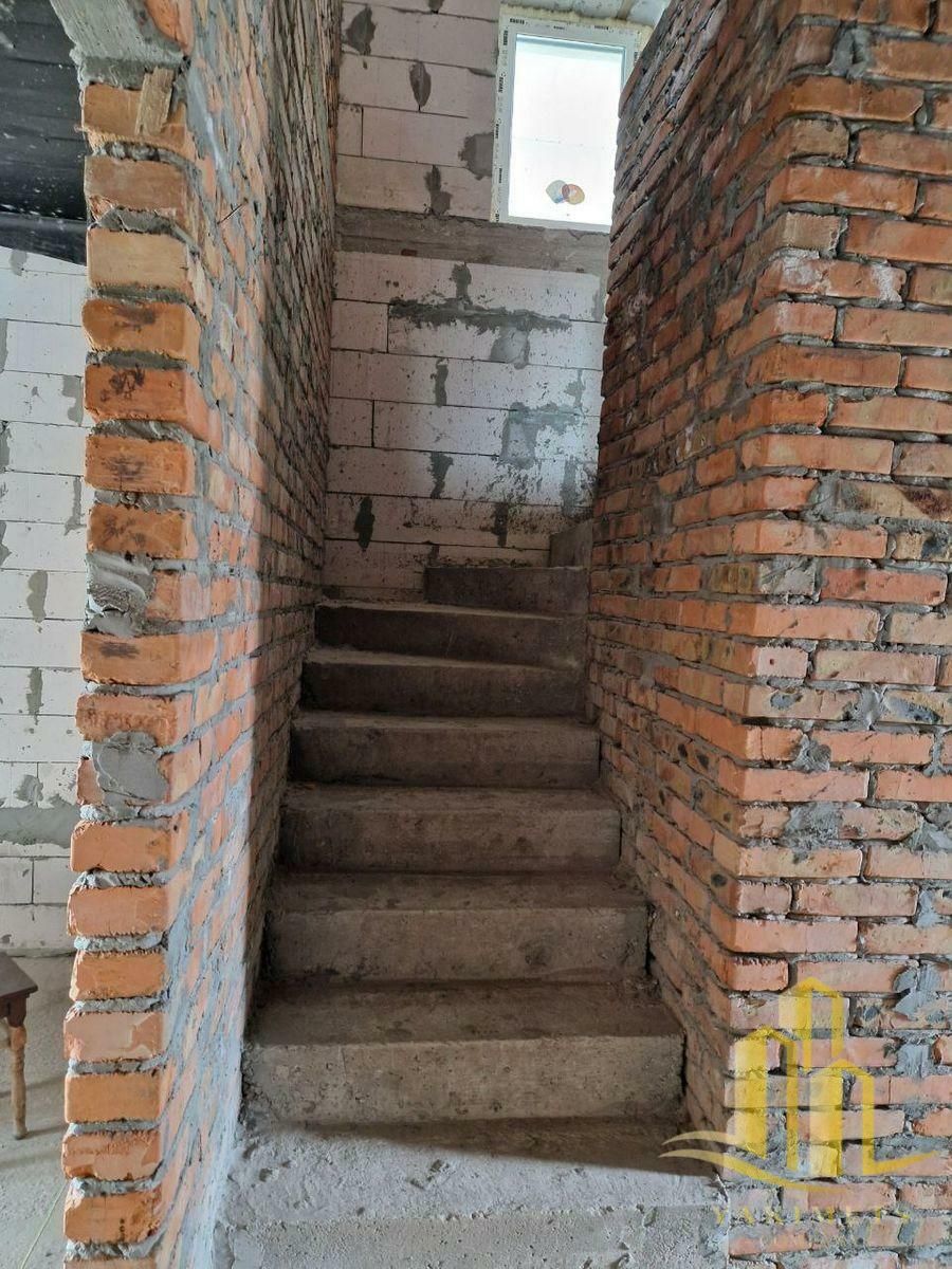 1828372695802269