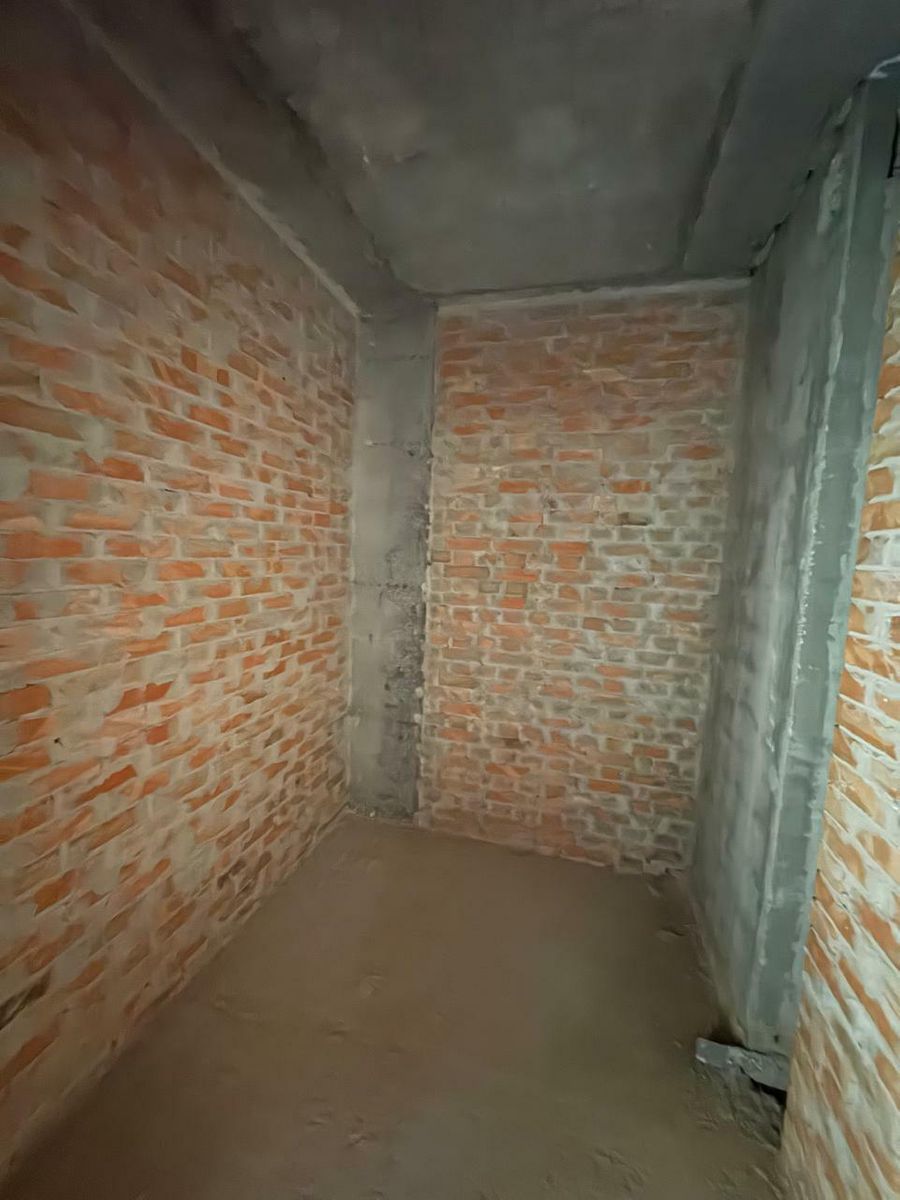 1836085433897269