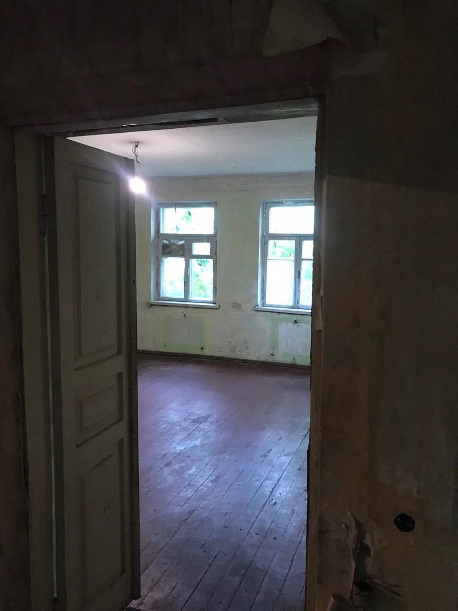1835358798558270