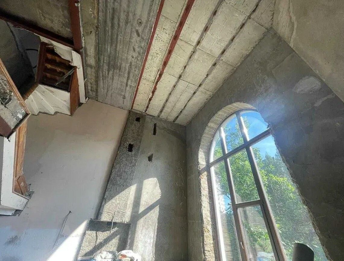 1837259681942270