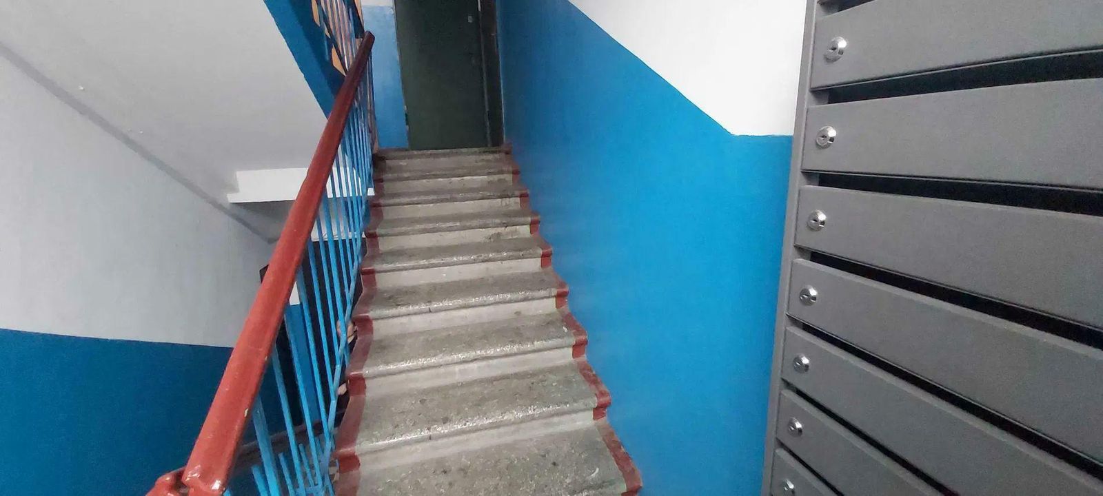 1831925758270271