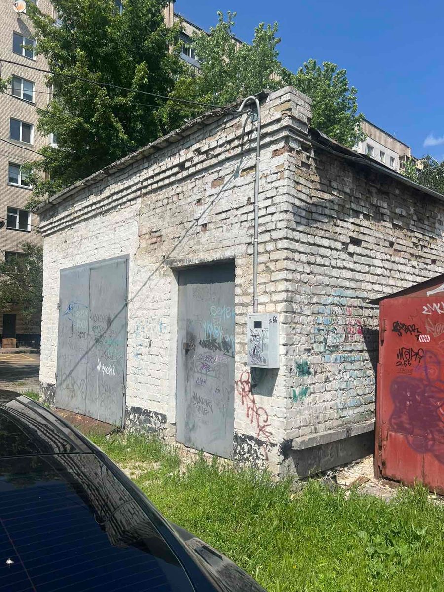 1836160498832271