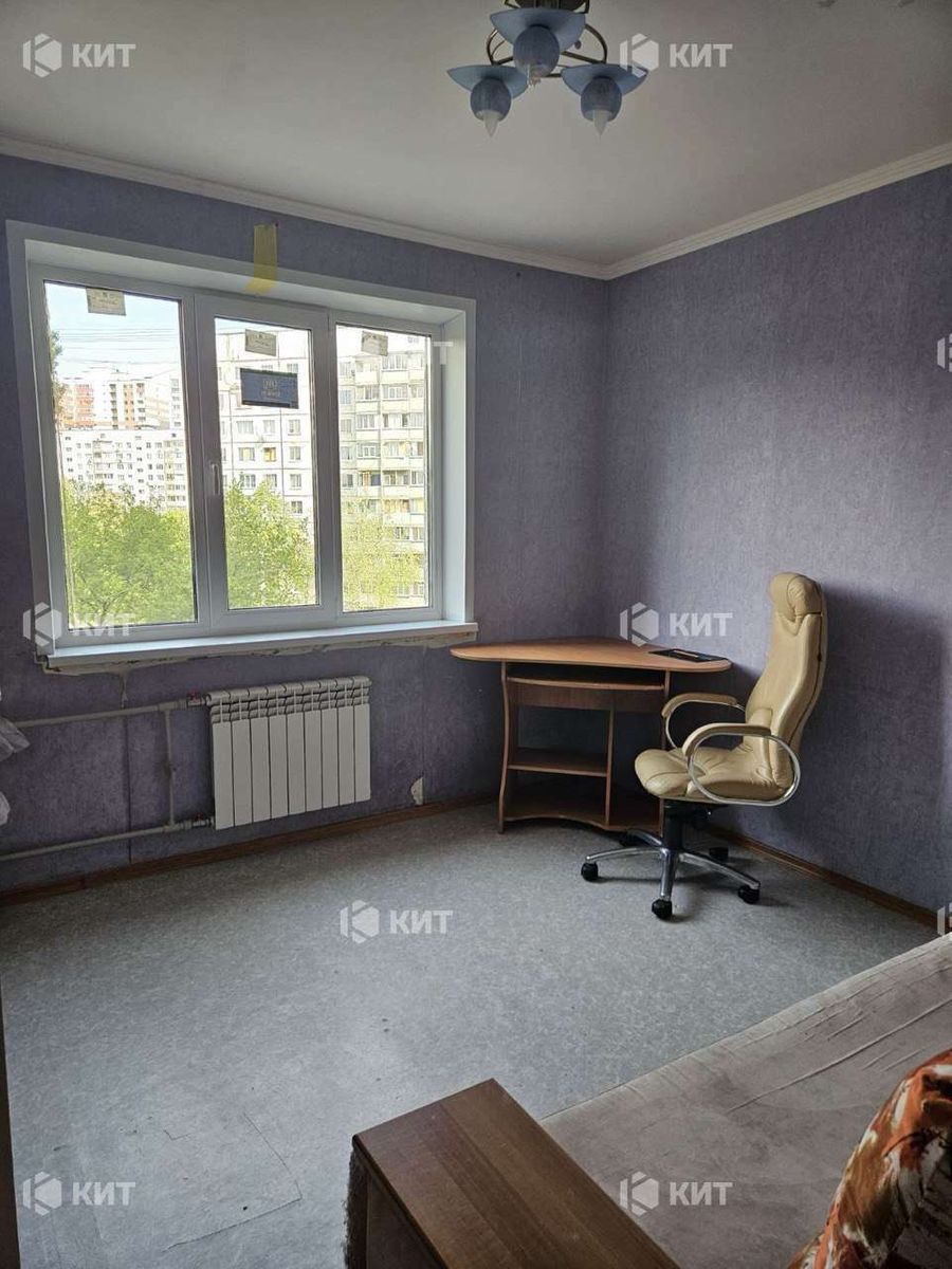 1831278538501272