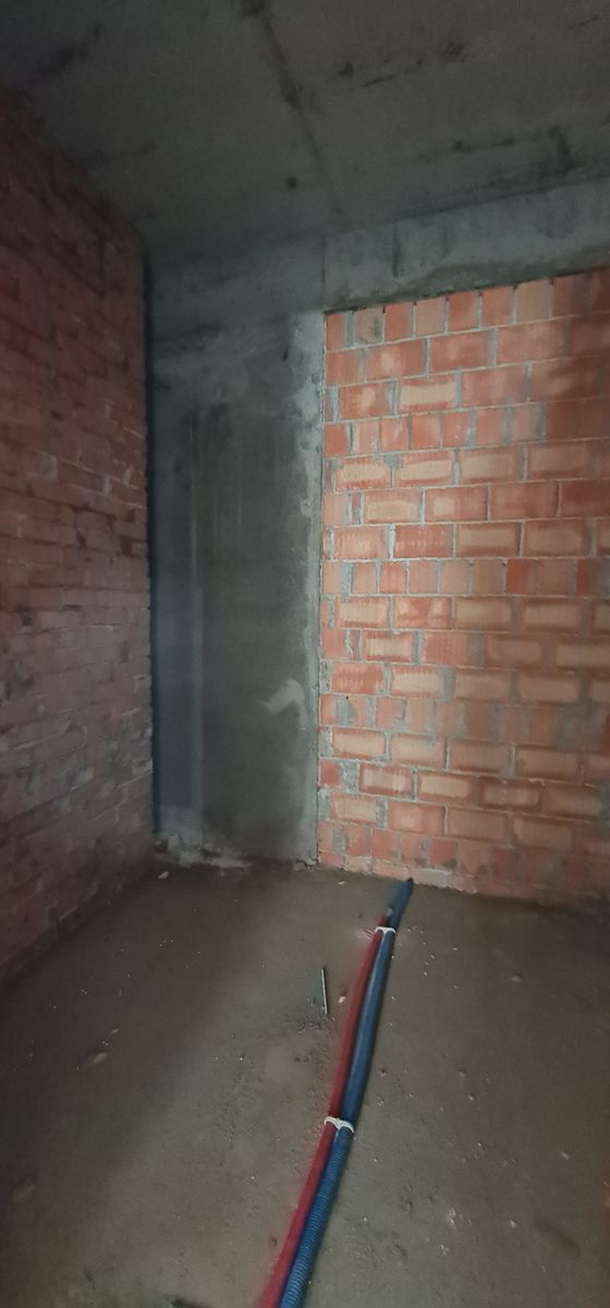 1835098728252272