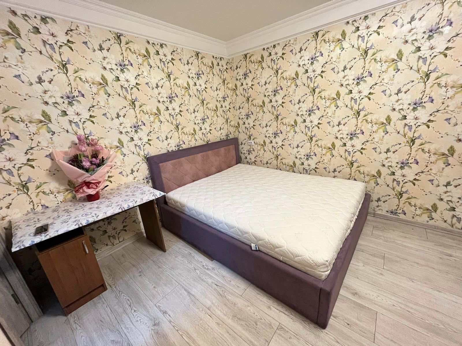 1784017063923273