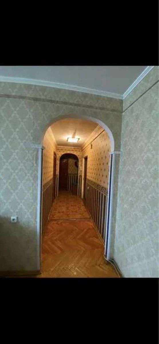 1835447178978273