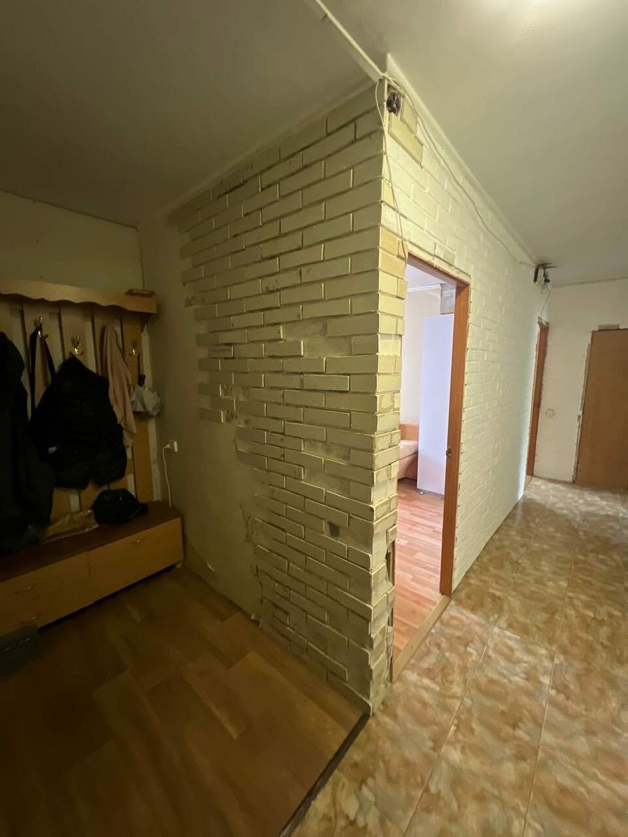 1832375653217275
