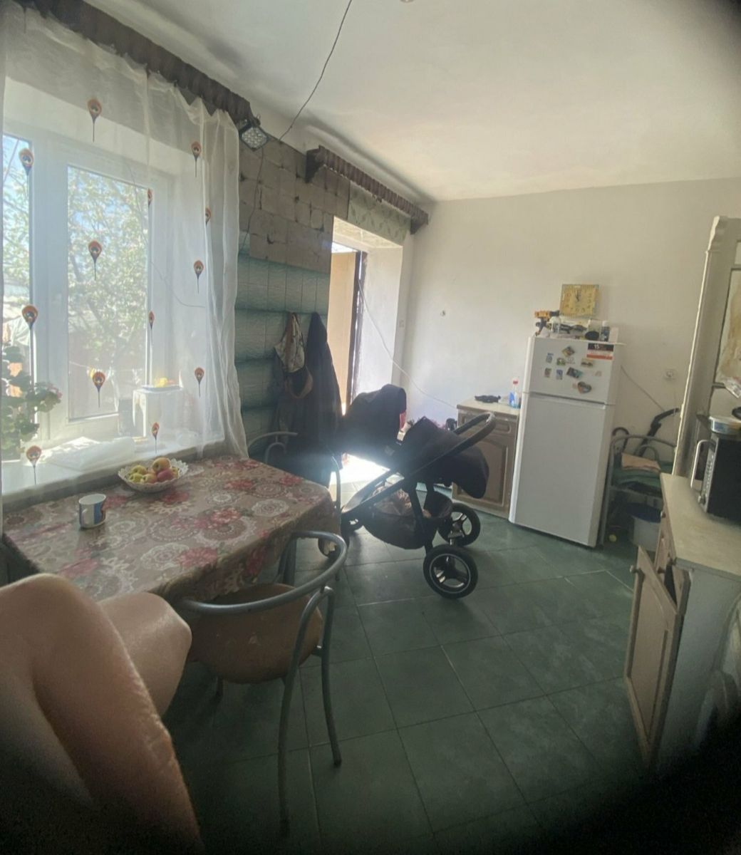 1837167720659275