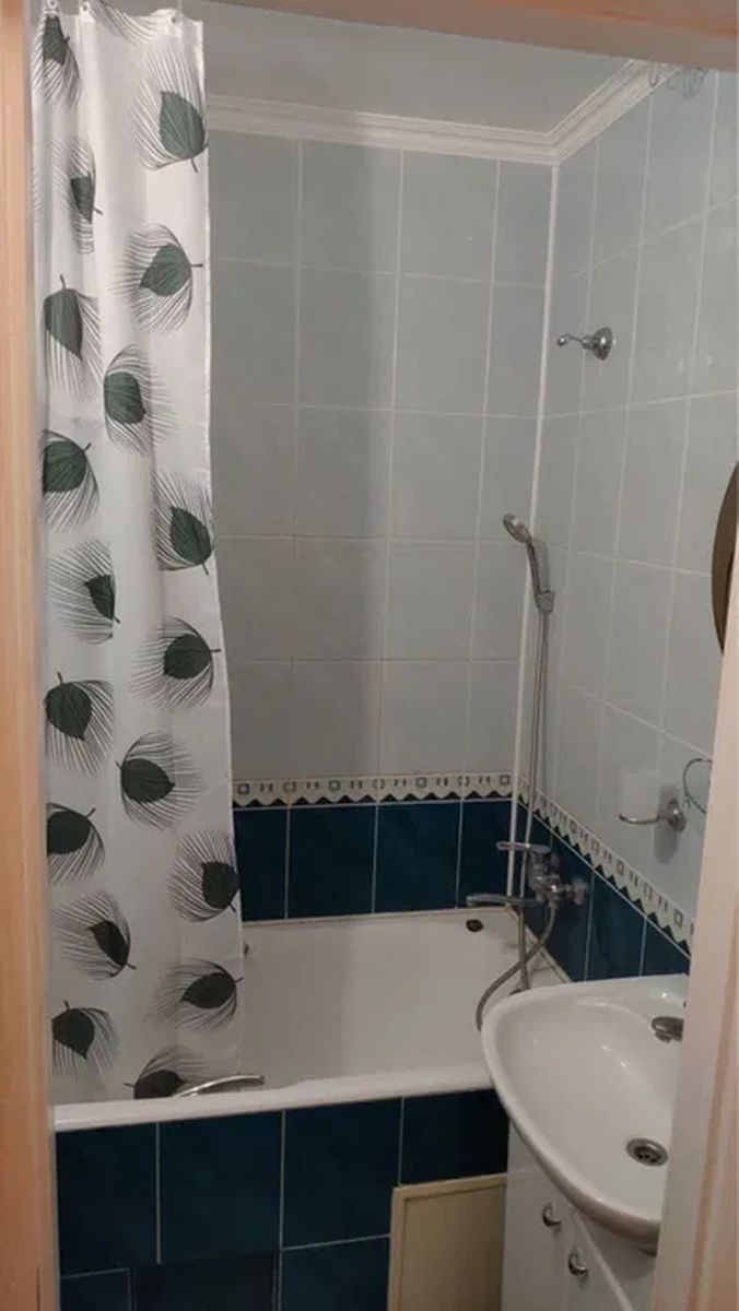1837350372359277