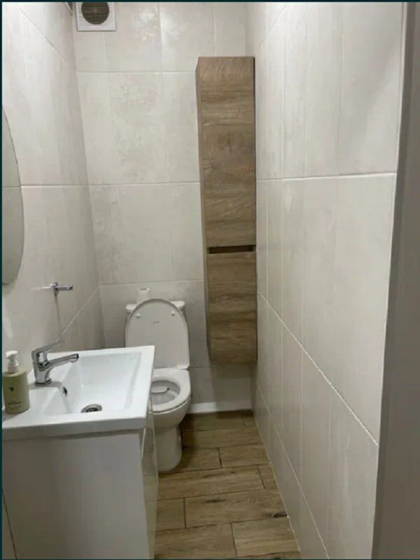 1838984182314277