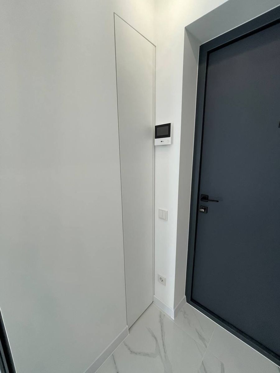1831898886046278