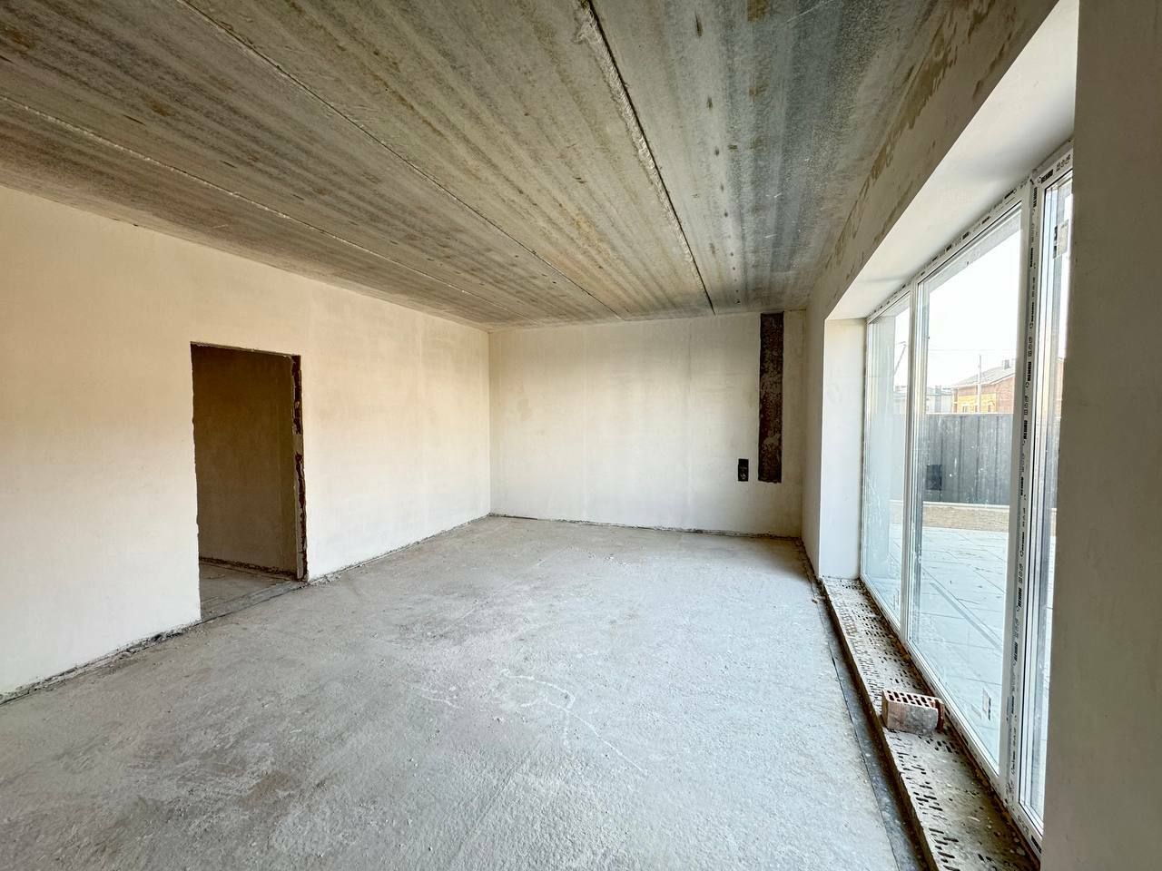 1834537078956281
