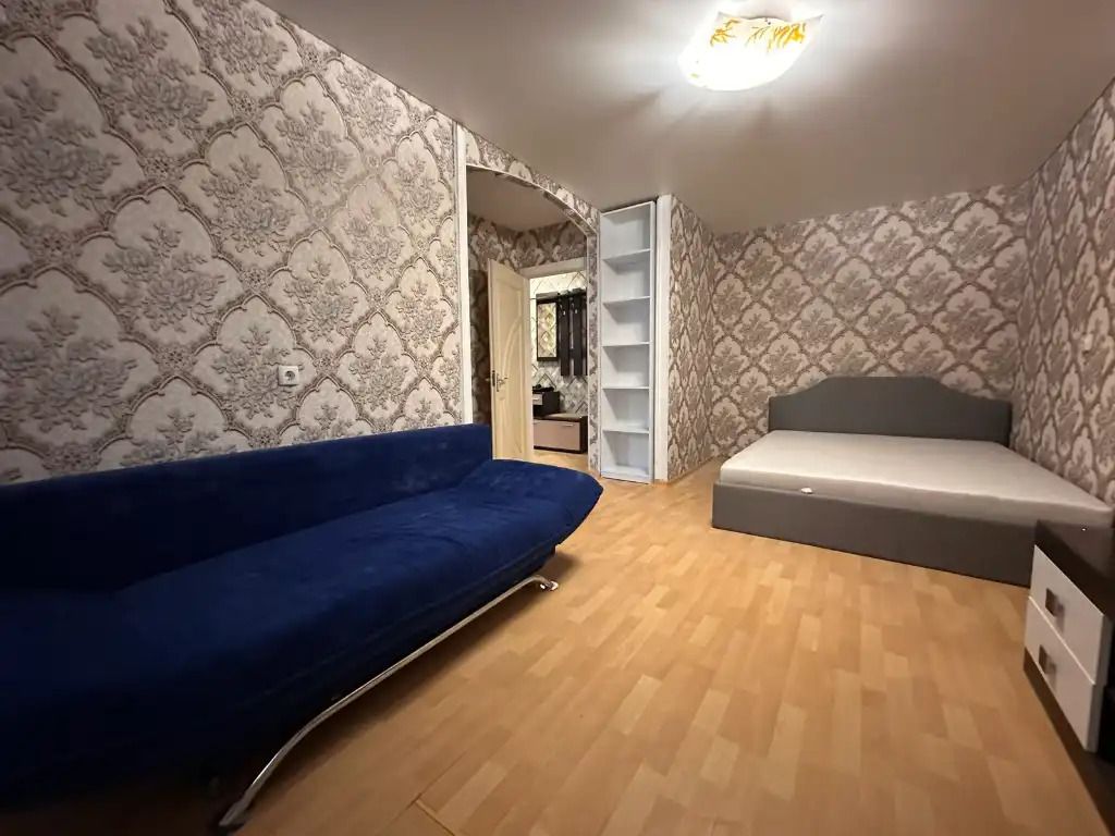 1836998475800281