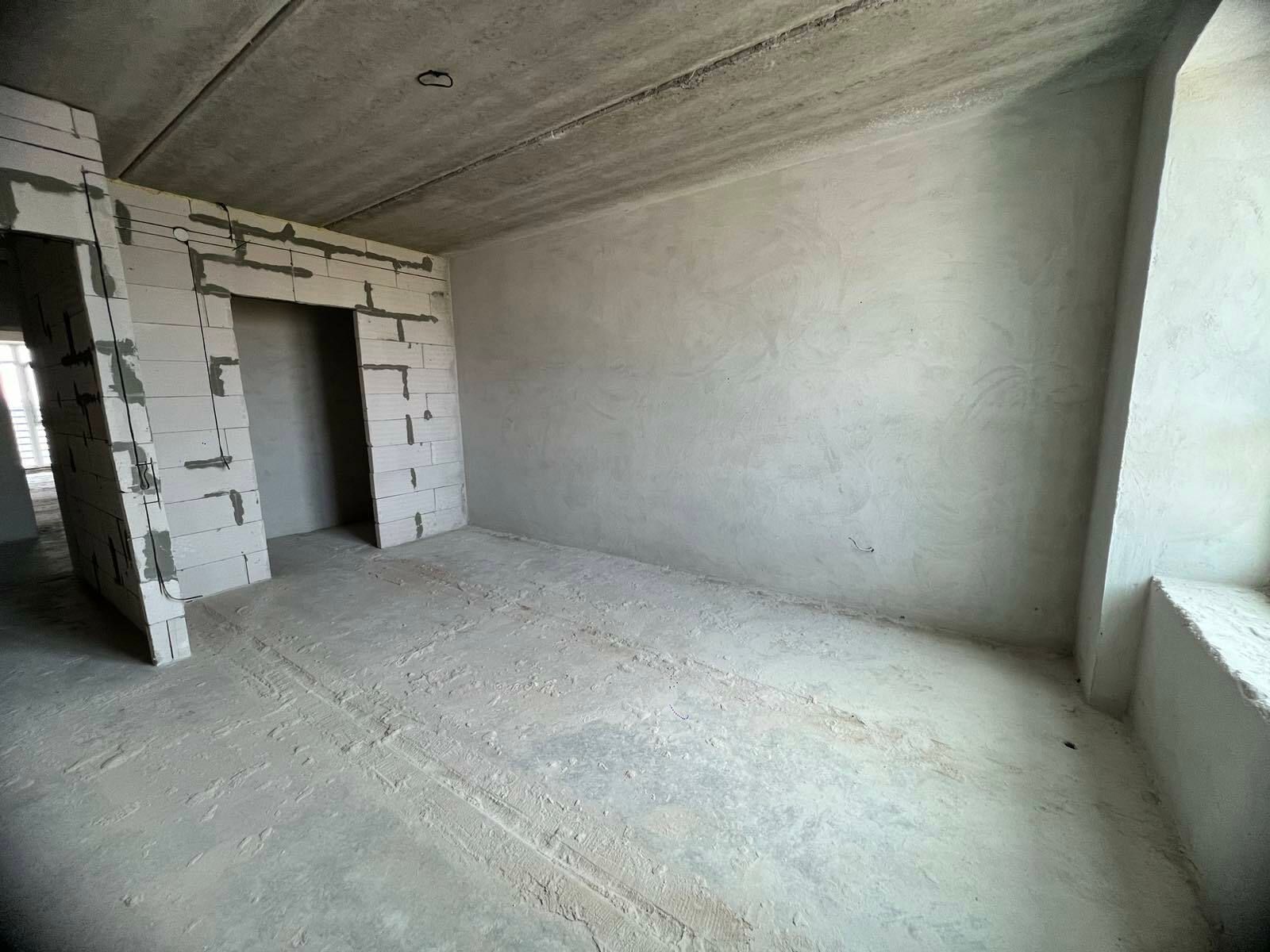 1837154424845282