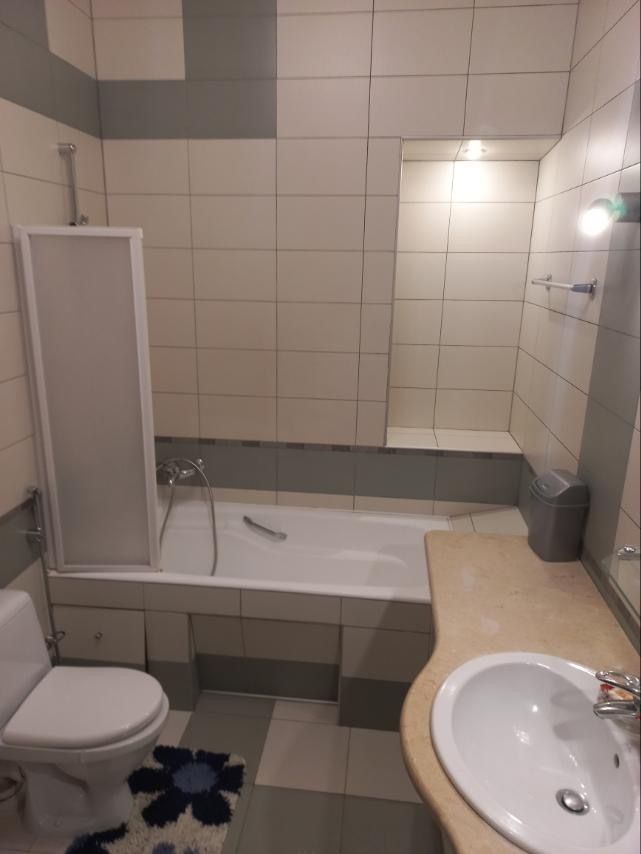 1833367775378285