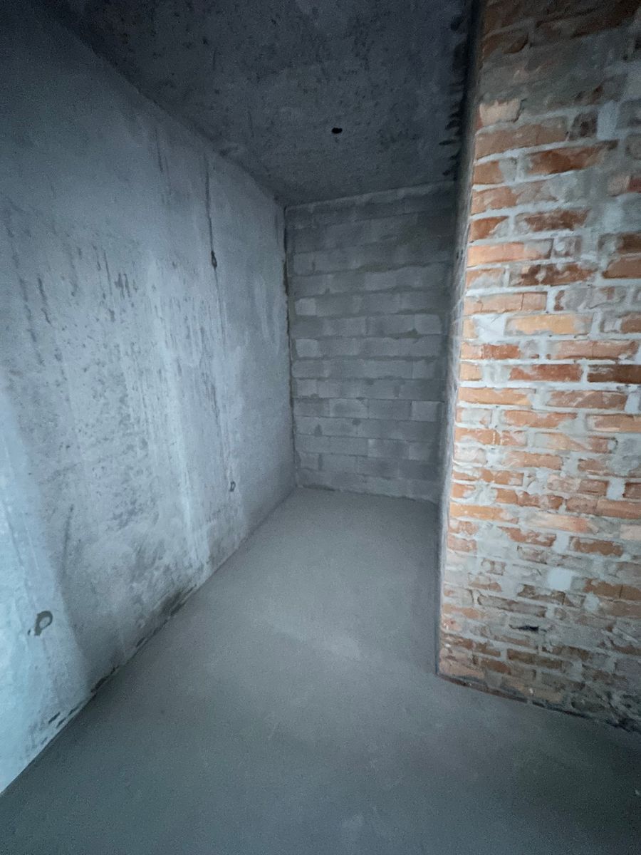 1837992779727285