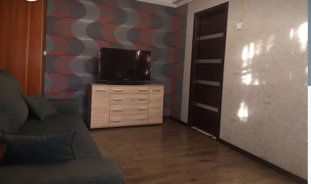 1833531974573288