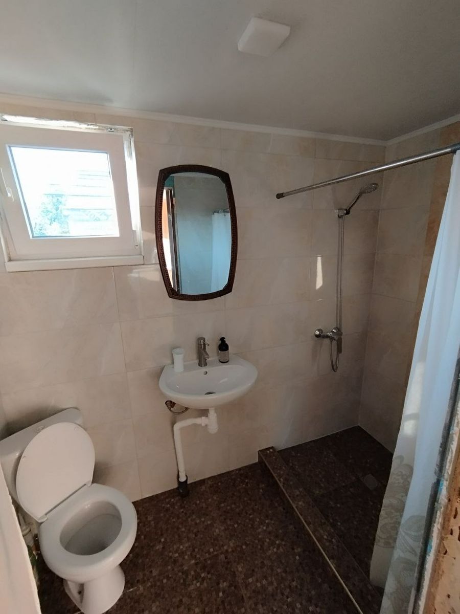 1835730596013288