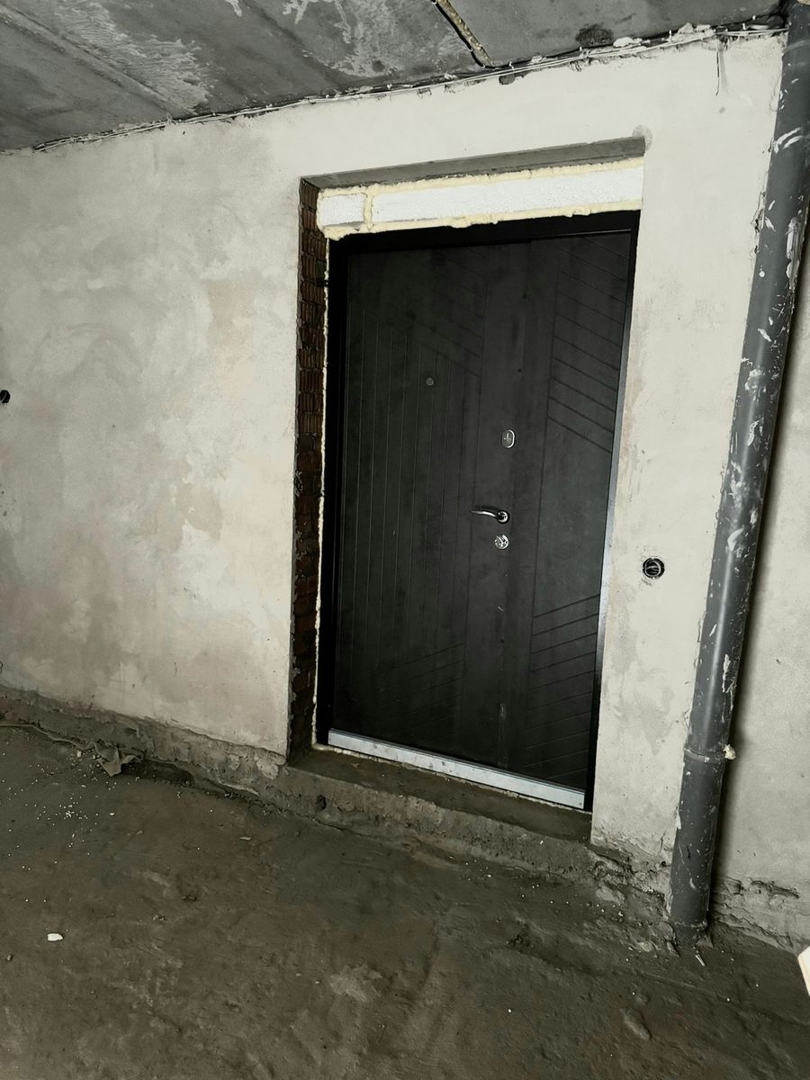 1838986389785288