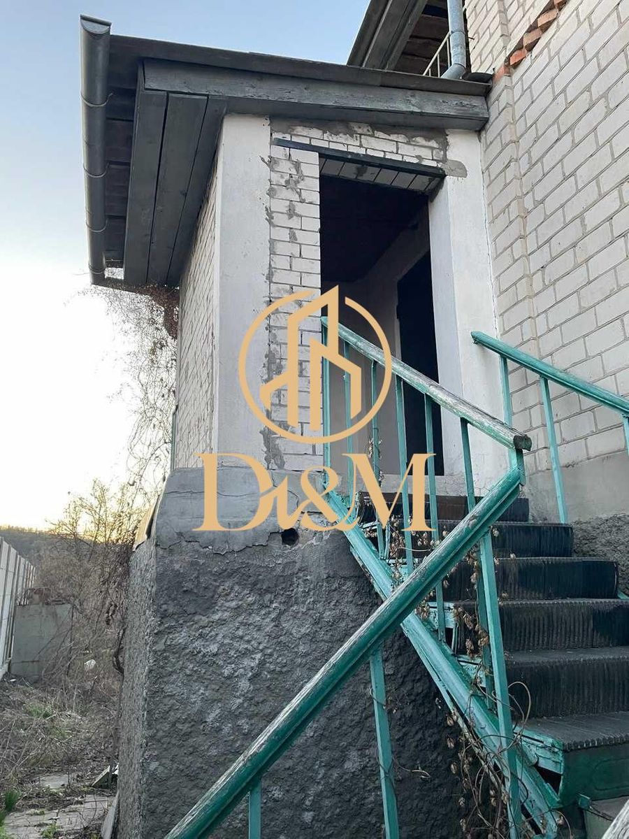 1839806316033288