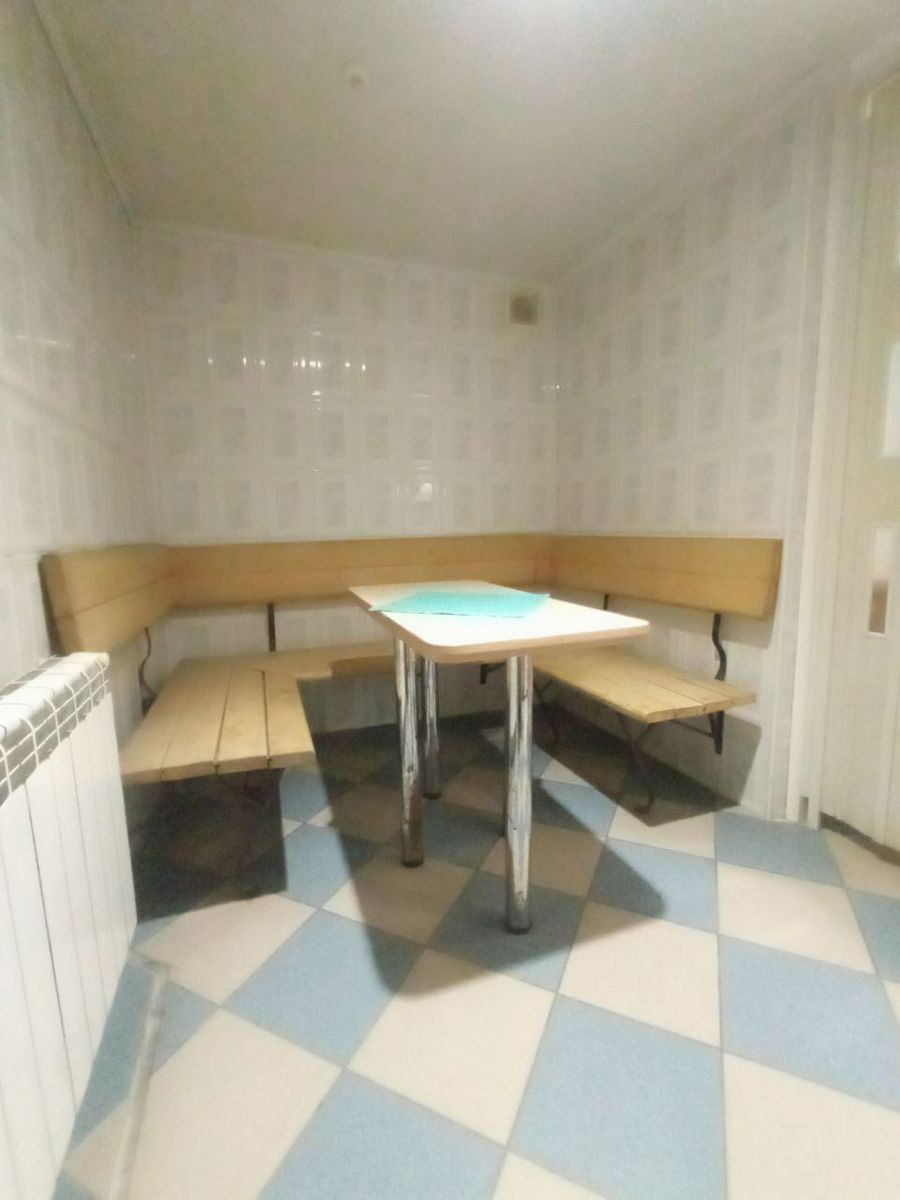 1833463367744290