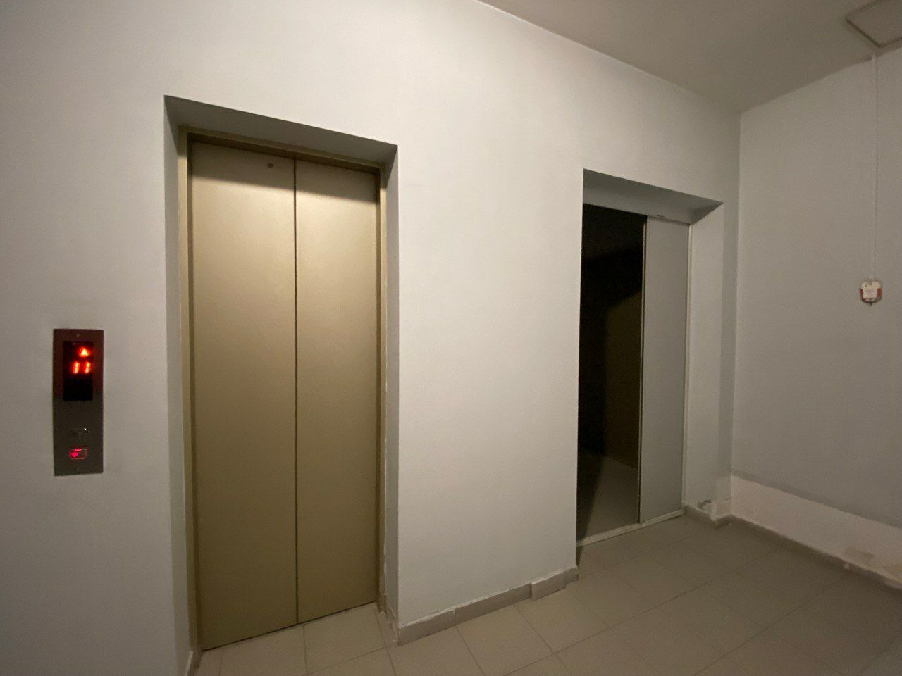 1834641823792290
