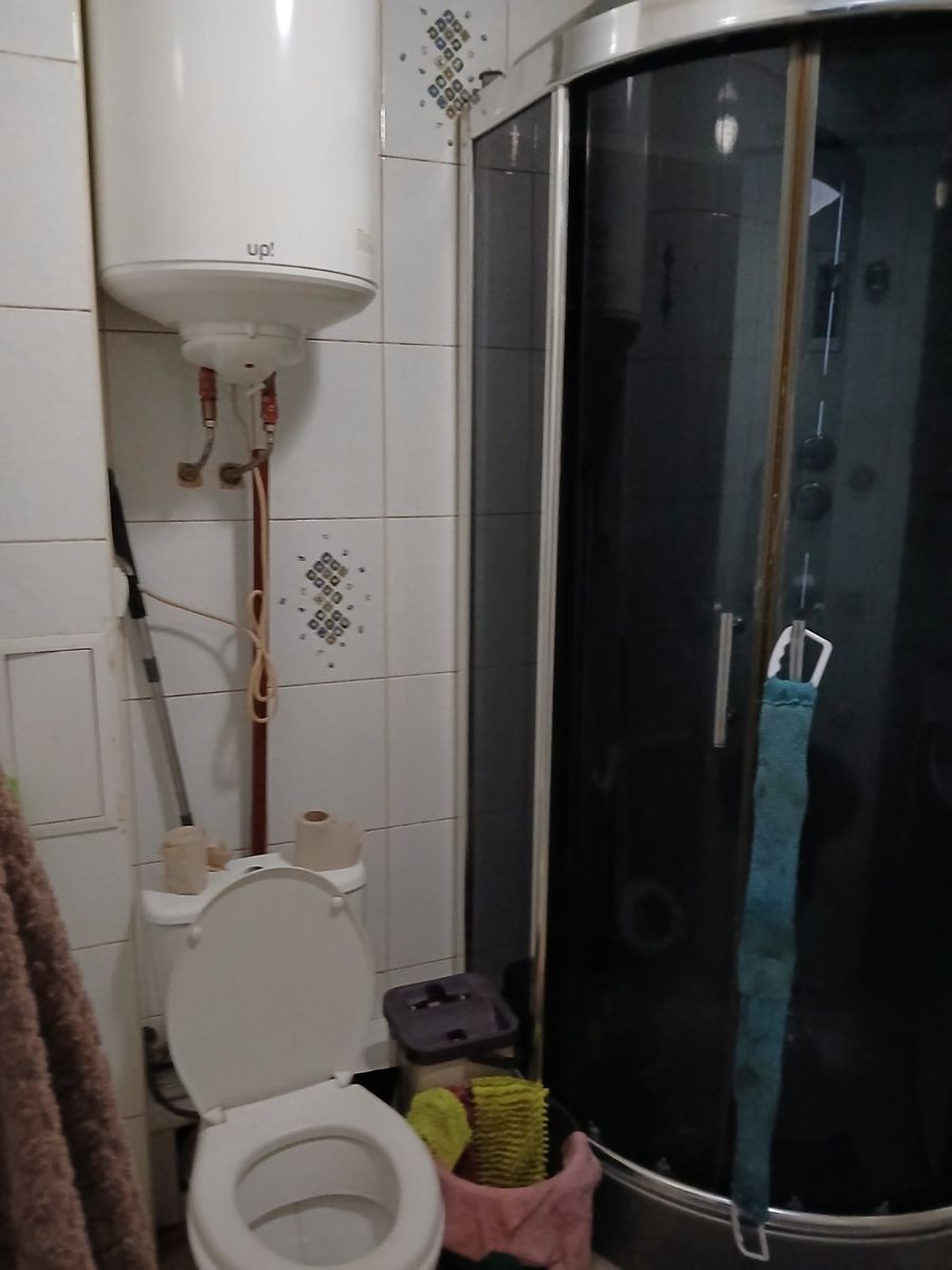 1841038578149294