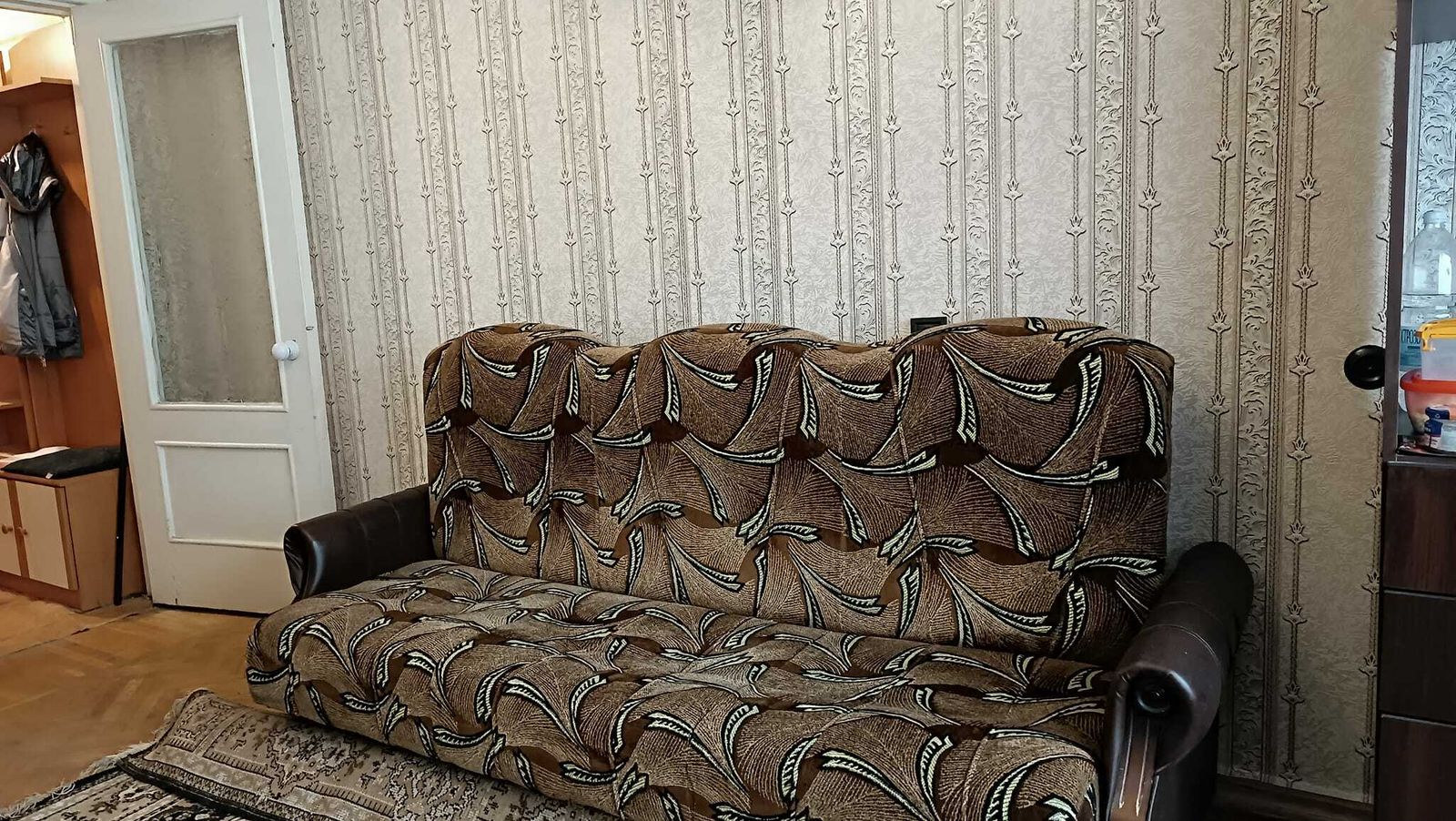 1815052789084295