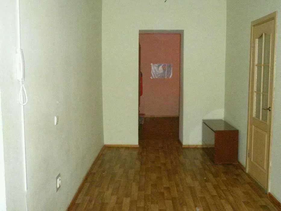 1831377767671295
