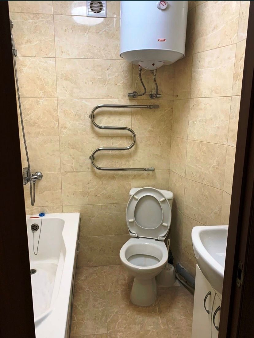 1835085226909295
