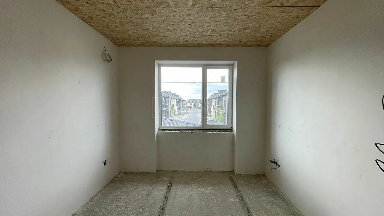 1838453823695295