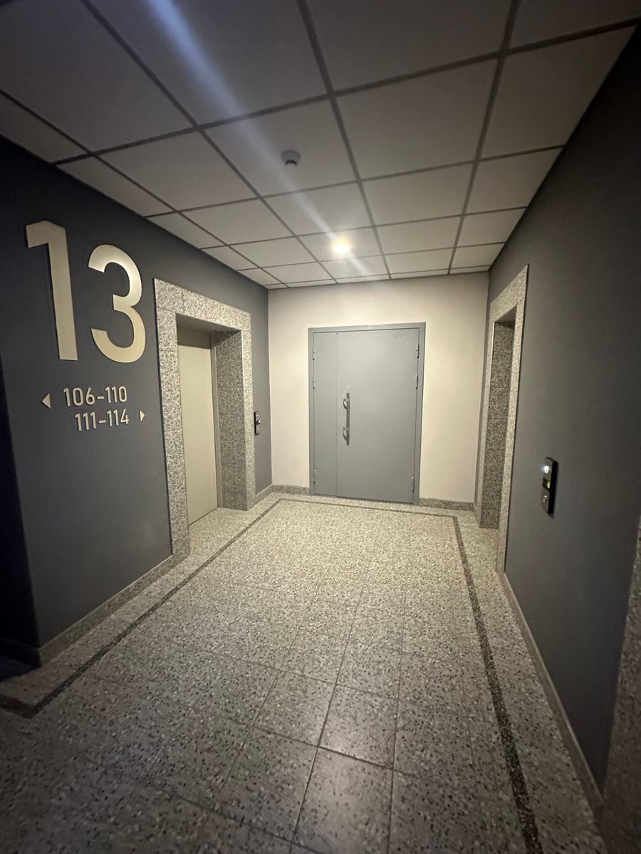 1838661963072295