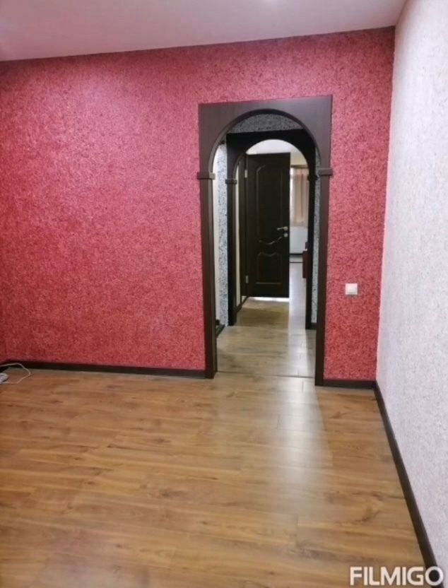 1838553955418297