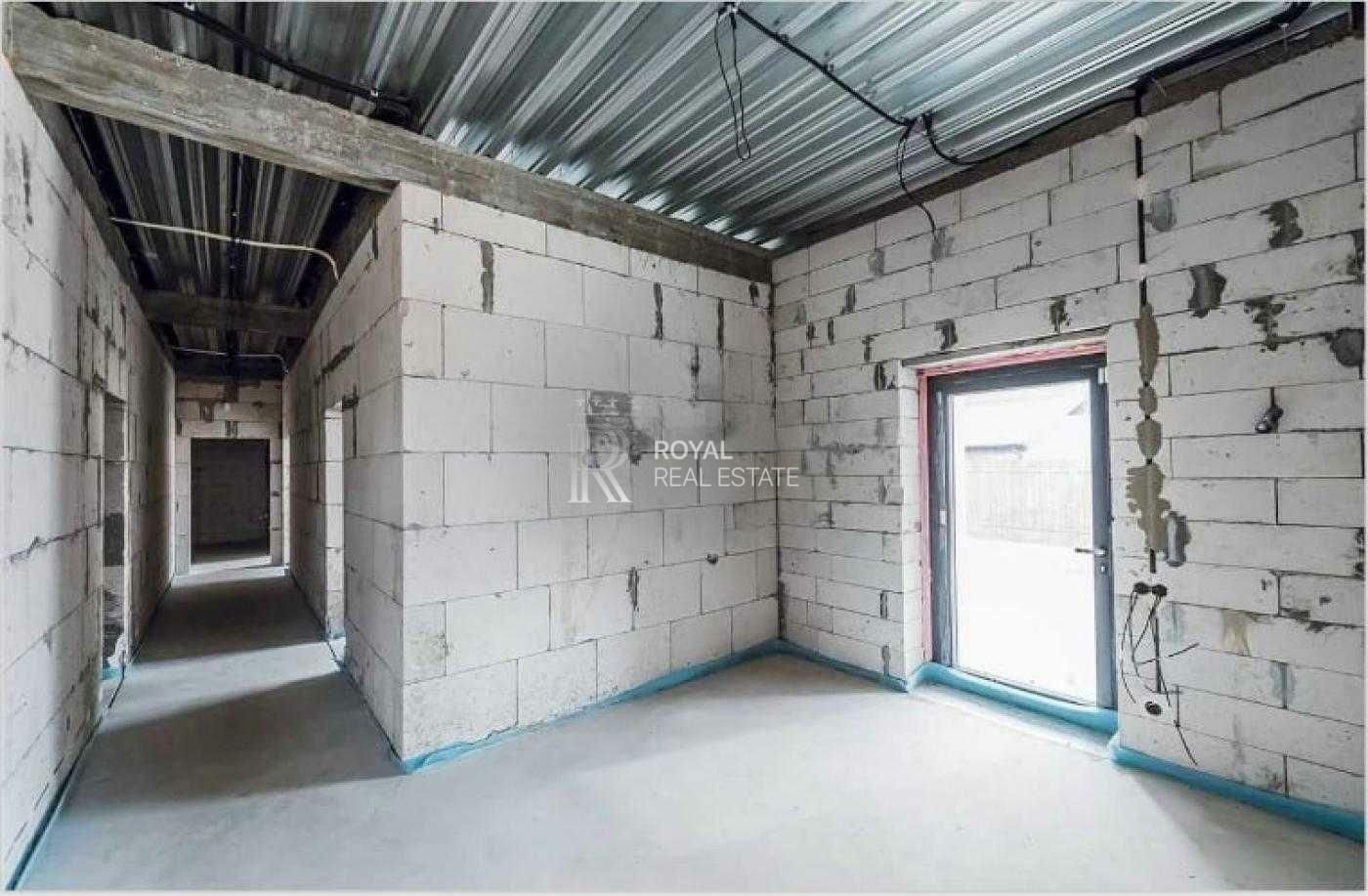 1838605723386297
