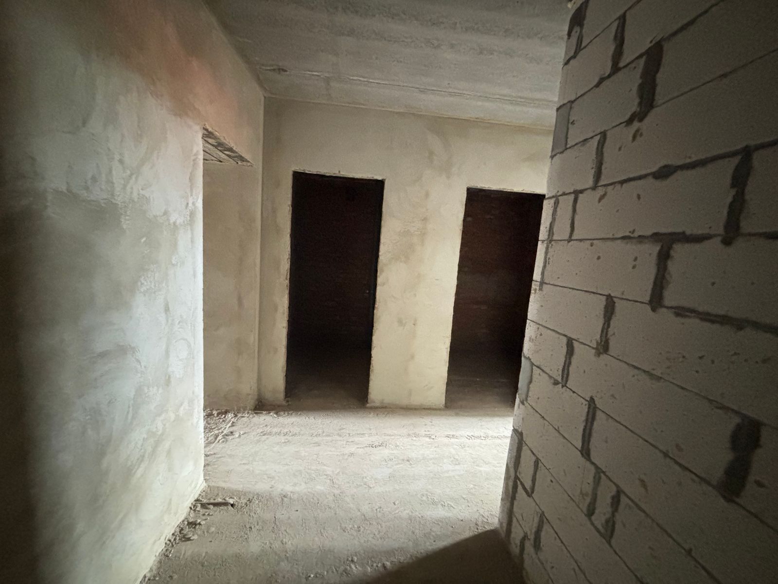1832033080444298