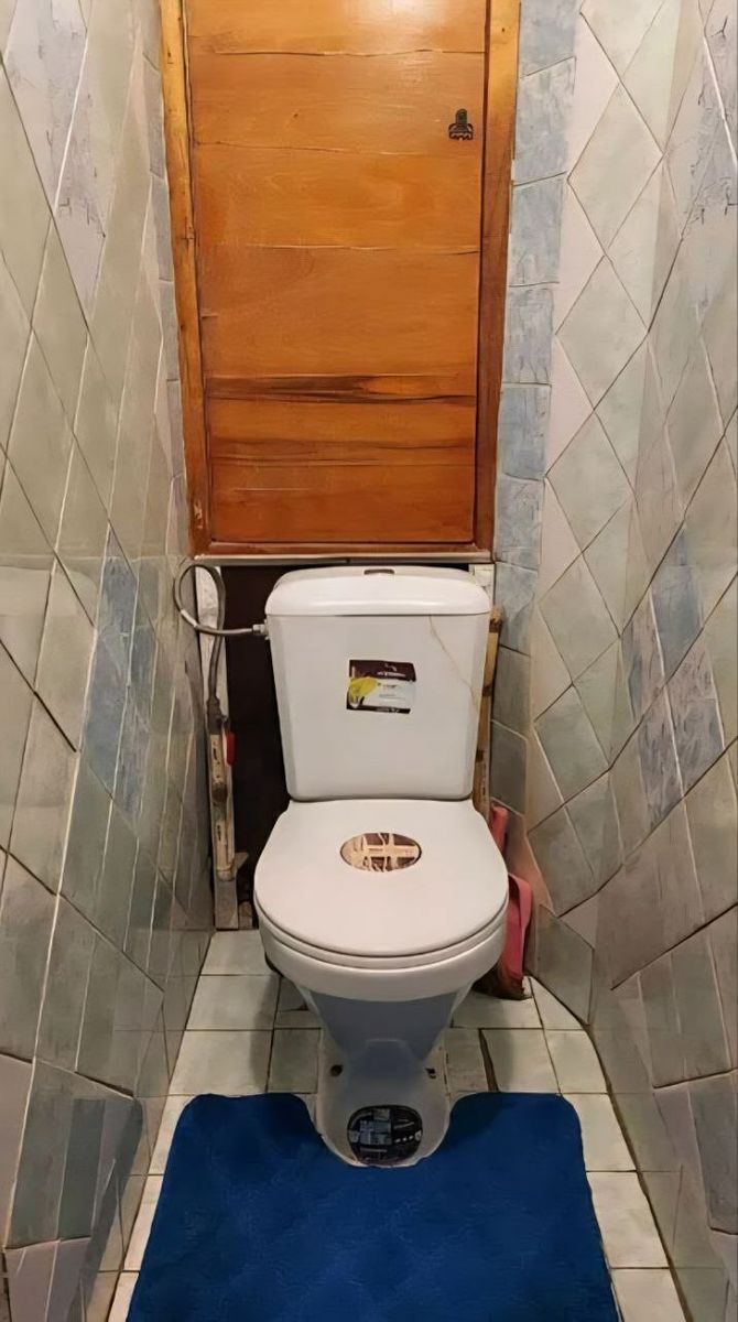 1835449622885298