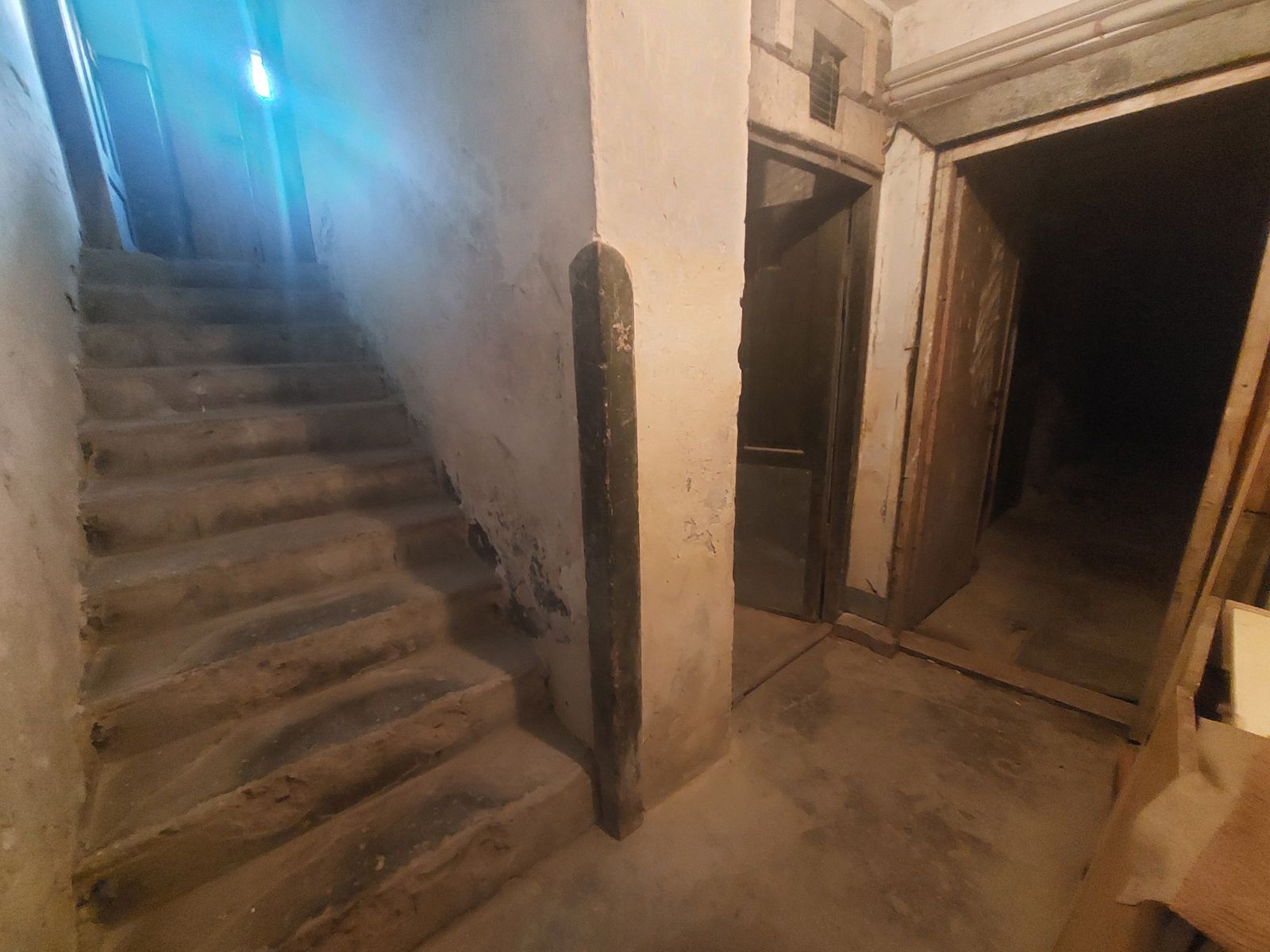 1836909210625298