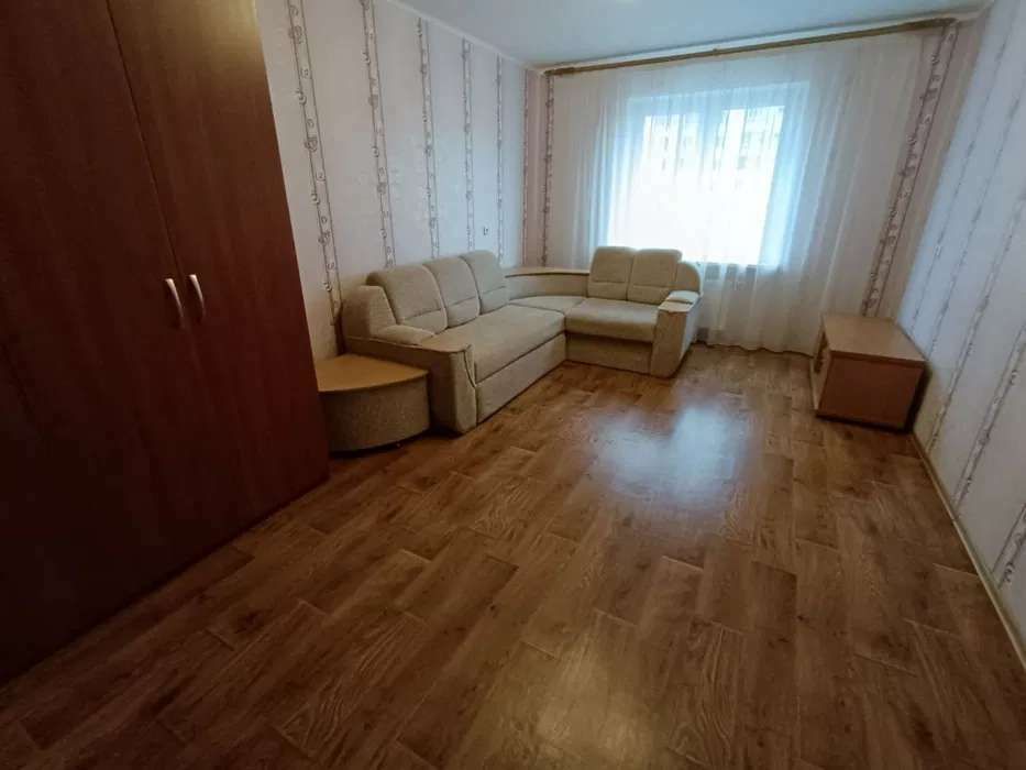 1835078544230299