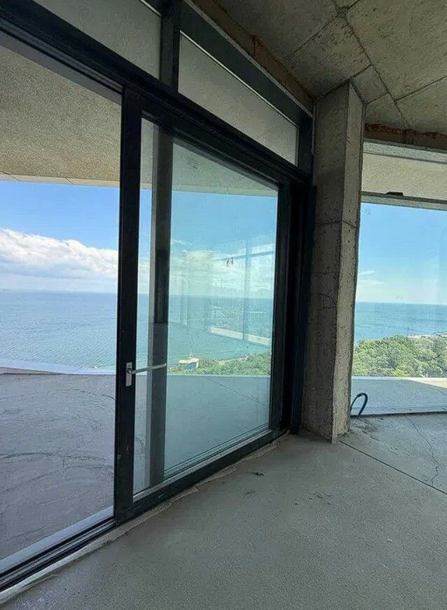 1835796930273003